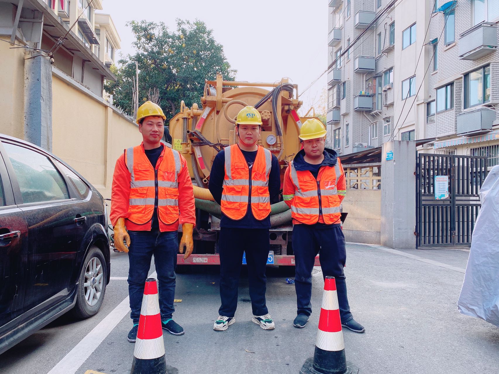 国泰民安南京某小区管道清淤检测施工